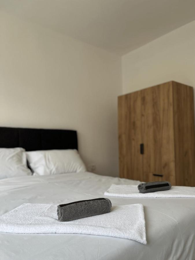 A&s Apartment *